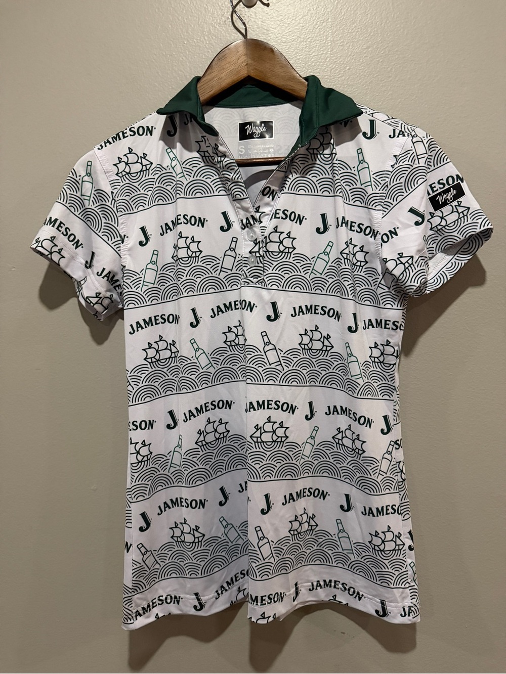 Waggle Women’s Golf Polo Featured Jameson size S
